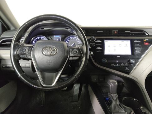 Used 2020 Toyota Camry SE image 22