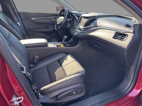 Used 2018 Chevrolet Impala LT image 12