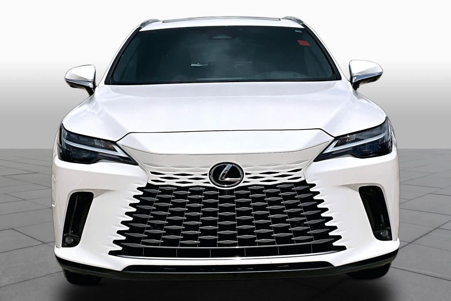 Used 2023 Lexus RX 350 Premium Plus w/ Accessory Package (Z1) AWD/4WD image 4