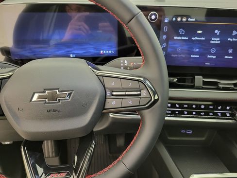 New 2026 Chevrolet Equinox RS image 6