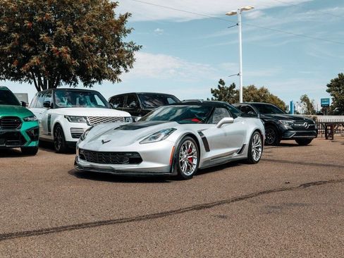 Used 2016 Chevrolet Corvette Z06 w/ 3LZ Preferred Equipment Group RWD image 3