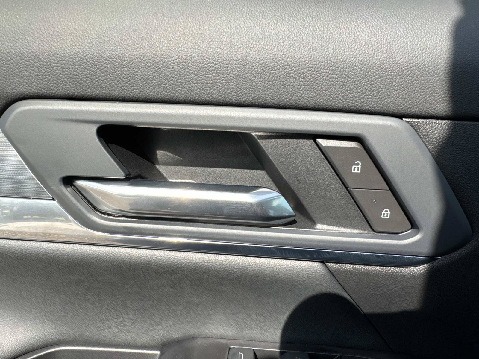 New 2027 GMC Terrain Elevation w/ Elevation Premium Package FWD image 21