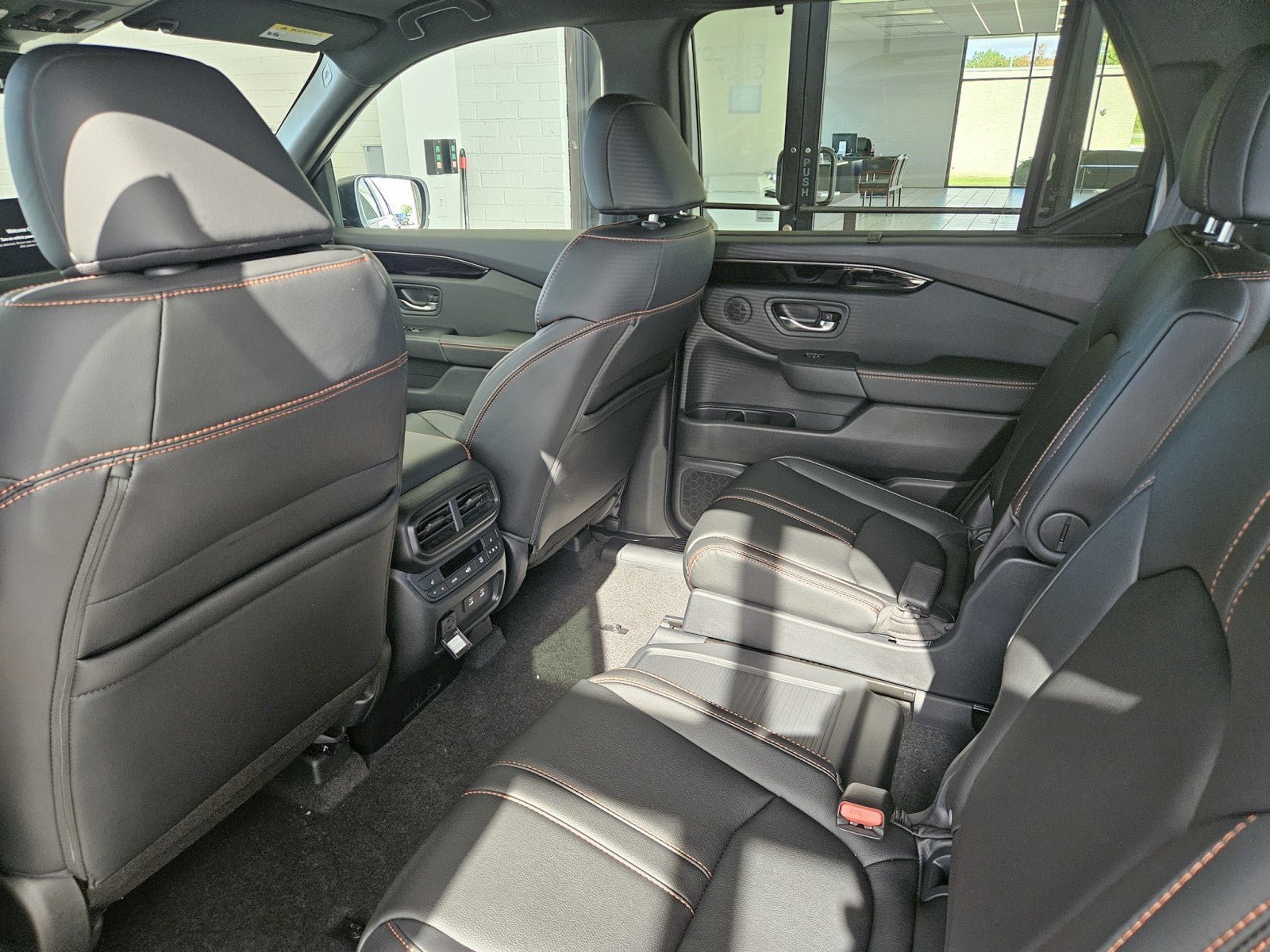 New 2026 Honda Pilot TrailSport image 9
