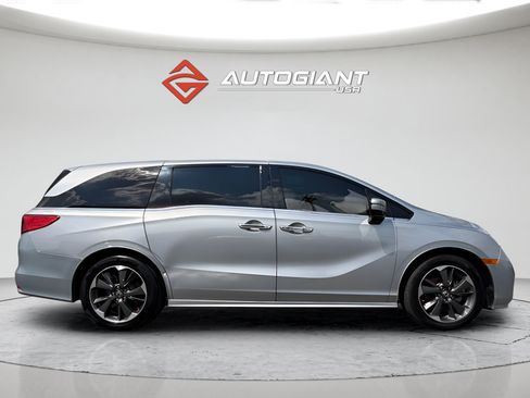Used 2022 Honda Odyssey Elite image 9