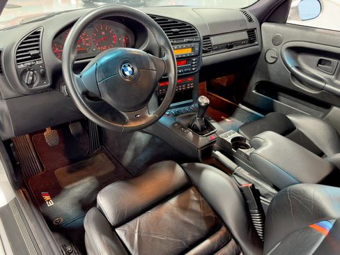 Used 1999 BMW M3 Coupe image 26
