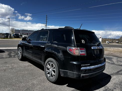 Used 2016 GMC Acadia SLT w/ Technology Package AWD/4WD image 3