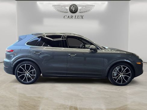 Used 2019 Porsche Cayenne Turbo image 6