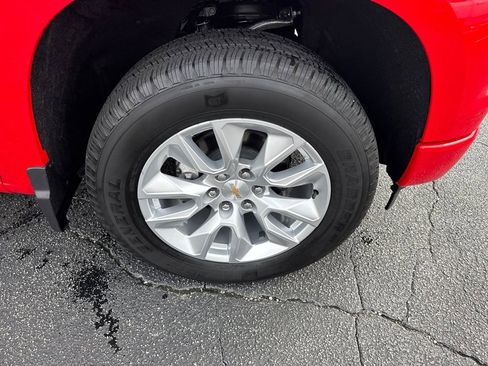 Used 2025 Chevrolet Silverado 1500 Custom image 13