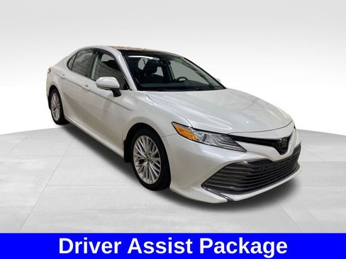 Used 2020 Toyota Camry XLE w/ Driver Assist Package AWD/4WD image 5