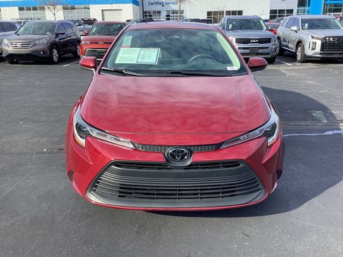 Used 2025 Toyota Corolla LE image 4