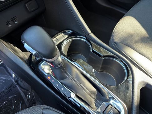 Used 2025 Buick Encore GX Preferred image 35