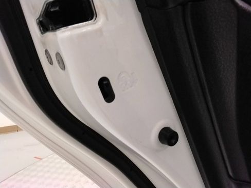 Used 2024 Toyota Camry SE image 35