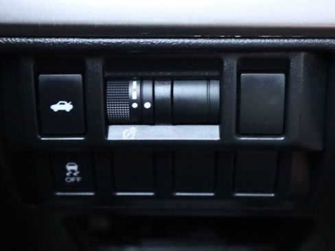 Used 2017 Subaru Legacy 2.5i Premium w/ Popular Package #1 image 28