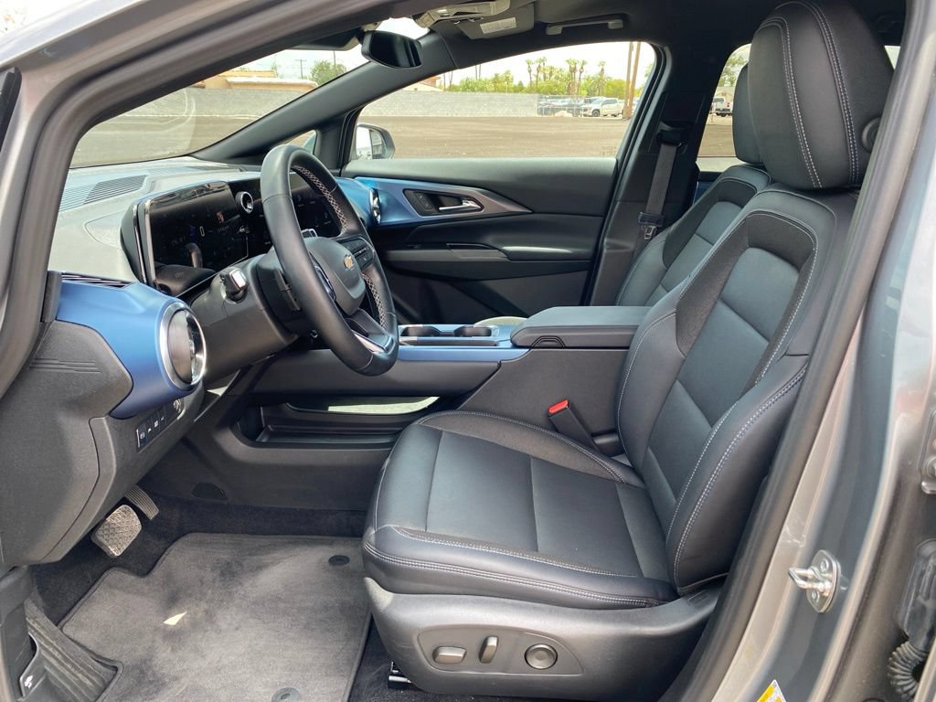 Used 2024 Chevrolet Equinox EV LT FWD image 26