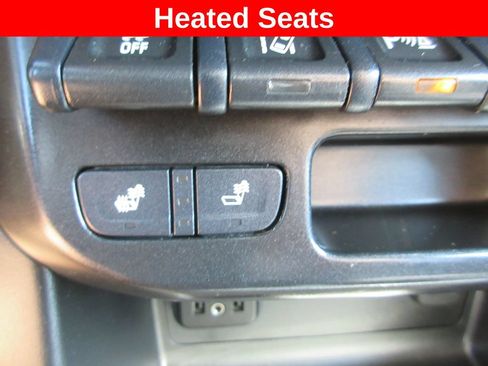 Used 2022 Chevrolet Colorado Z71 w/ Safety Package AWD/4WD image 16