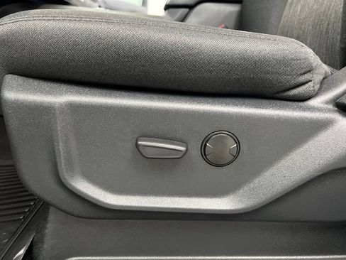 Used 2024 Ford Expedition XLT RWD image 13