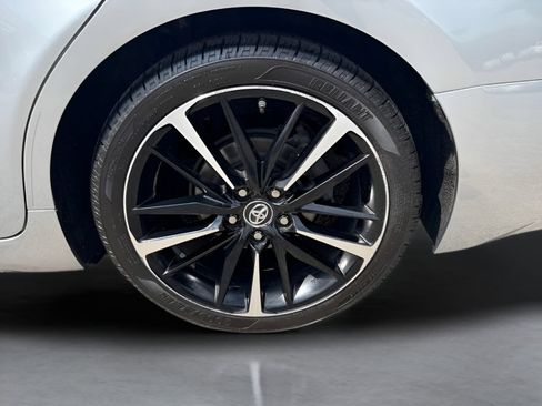 Used 2019 Toyota Camry XSE FWD image 33
