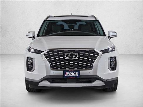 Used 2022 Hyundai Palisade SEL w/ Convenience Package FWD image 2