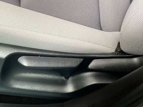 Used 2025 Toyota Corolla LE image 15