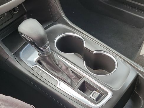 Used 2023 Chevrolet Equinox LS w/ LS Convenience Package image 13