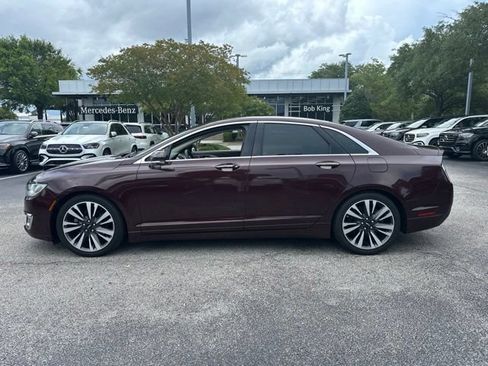 Used 2017 Lincoln MKZ Reserve FWD image 3