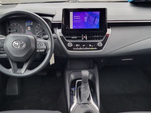 Used 2024 Toyota Corolla LE image 4