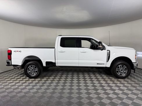 Used 2024 Ford F250 Lariat AWD/4WD image 4