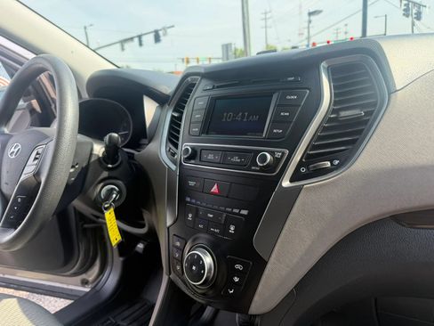 Used 2017 Hyundai Santa Fe Sport AWD/4WD image 23