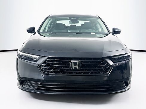 Used 2023 Honda Accord EX image 2