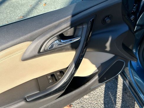 Used 2017 Buick Cascada Premium image 15