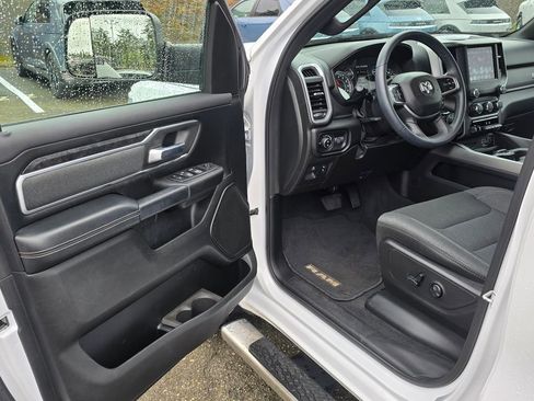 Used 2019 RAM 1500 Big Horn AWD/4WD image 18