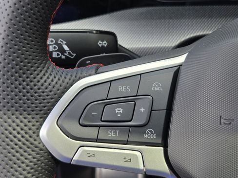 New 2026 Volkswagen Golf SE image 23