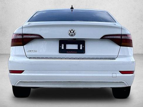 Used 2019 Volkswagen Jetta SE FWD image 3