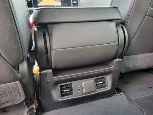 Used 2024 GMC Sierra 1500 SLT AWD/4WD image 27