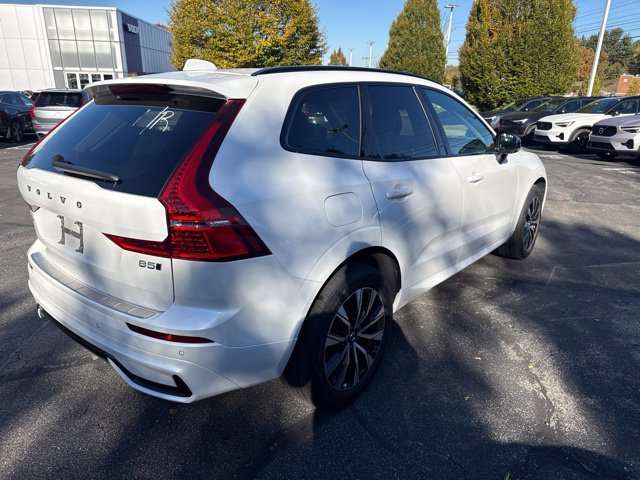 Used 2024 Volvo XC60 B5 Core w/ Protection Package Premier AWD/4WD image 6