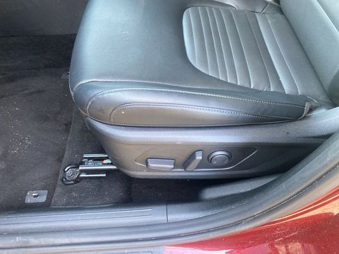 Certified 2025 Kia Sportage SX image 10