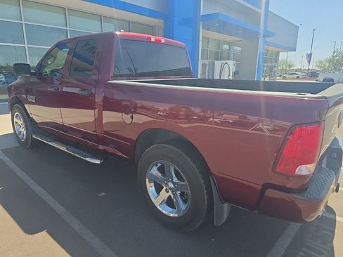 Used 2017 RAM 1500 Express AWD/4WD image 2
