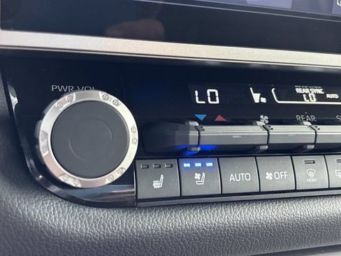 Used 2026 Toyota Sequoia Limited w/ TRD Off-Road Package AWD/4WD image 41