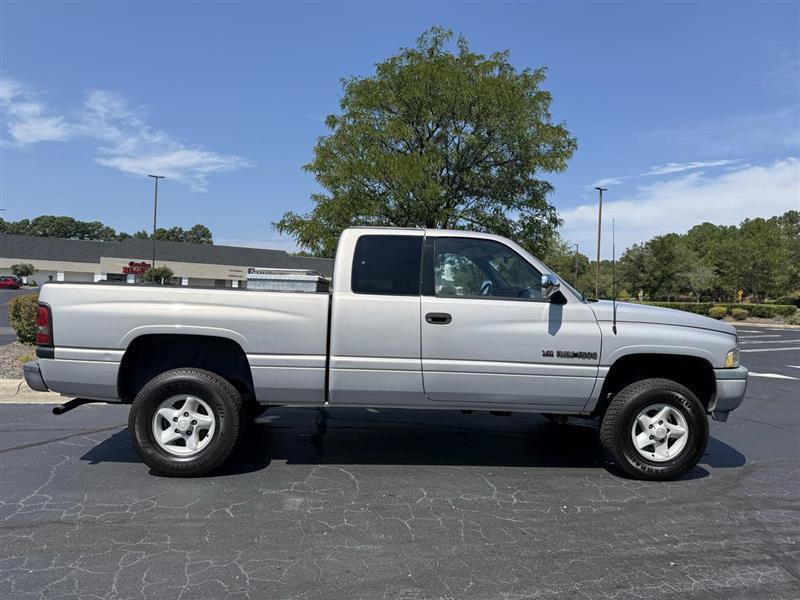 Used 1997 Dodge Ram 1500 Truck 4x4 Club Cab image 6