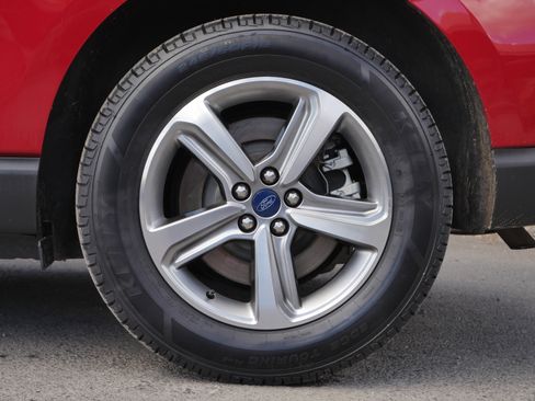 Certified 2022 Ford Edge SEL w/ Convenience Package image 4