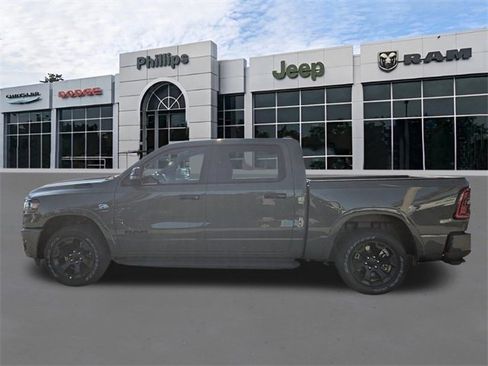 New 2026 RAM 1500 4x4 Crew Cab image 7