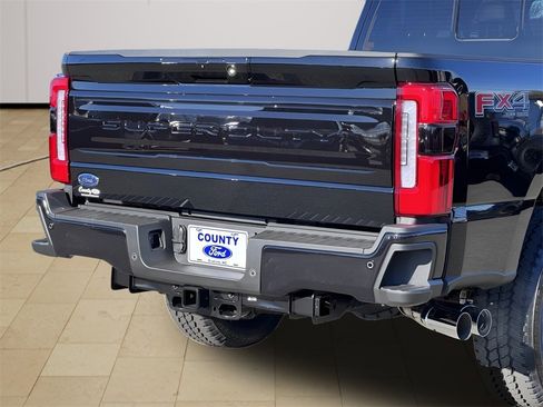 New 2026 Ford F250 Platinum w/ FX4 Off-Road Package image 46