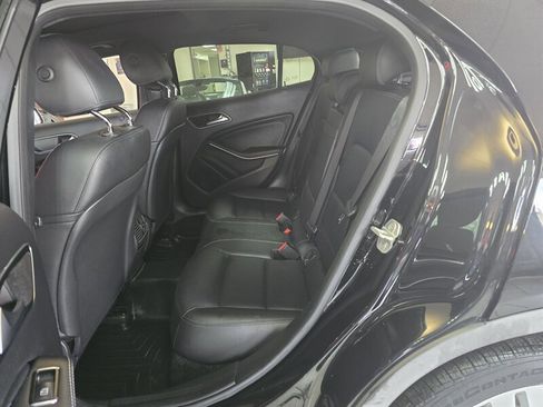 Used 2016 Mercedes-Benz GLA 250 image 11