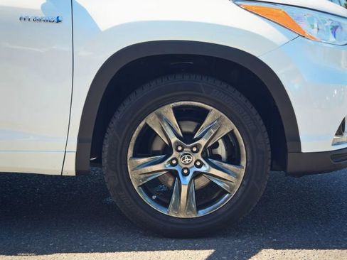 Used 2015 Toyota Highlander Limited AWD/4WD image 45