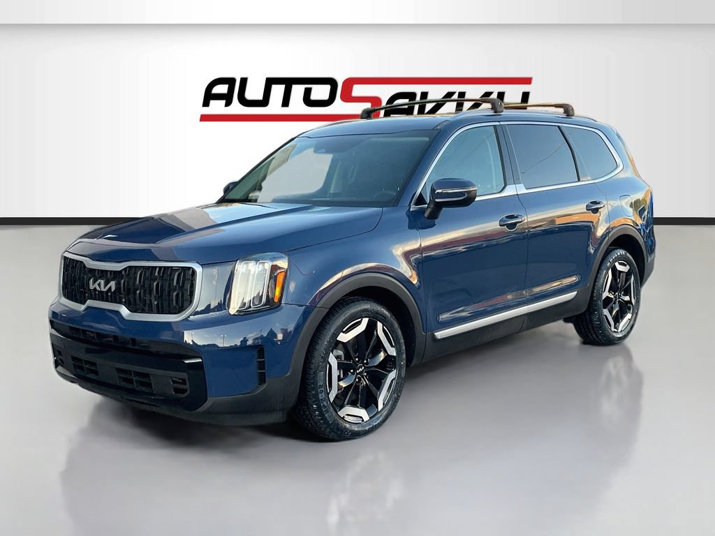Used 2025 Kia Telluride EX AWD/4WD image 3