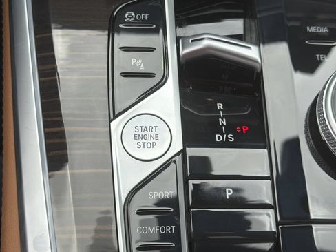 Used 2026 BMW X5 xDrive40i AWD/4WD image 9