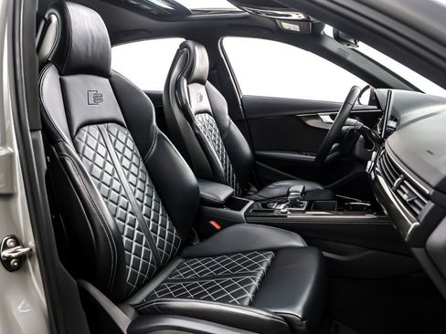 Used 2021 Audi S4 Premium Plus w/ Premium Plus Package image 7