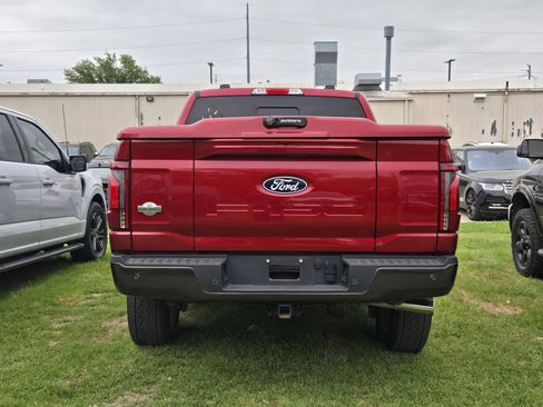 Used 2024 Ford F150 King Ranch w/ FX4 Off-Road Package image 5