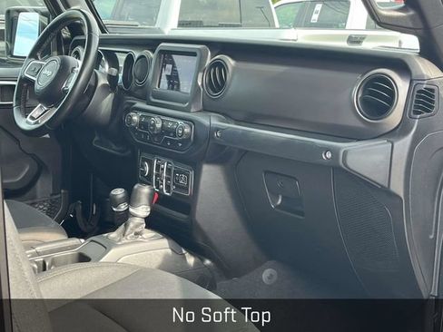 Used 2020 Jeep Gladiator Sport w/ Quick Order Package 24S AWD/4WD image 24