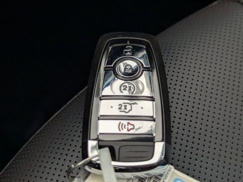 New 2026 Lincoln Aviator 2WD w/ Jet Appearance Package image 28